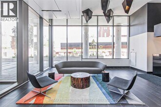 85 Duke St W in Kitchener, ON - Building Photo - Building Photo