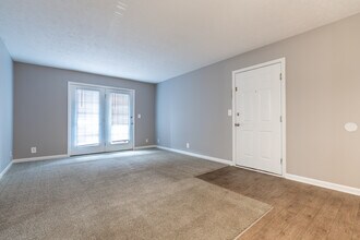Shelbyville Place in Shelbyville, KY - Building Photo - Interior Photo