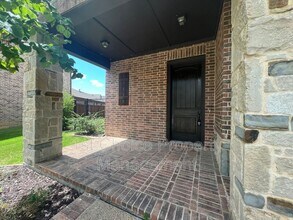 1030 Lone Ivory Trail in Arlington, TX - Building Photo - Building Photo