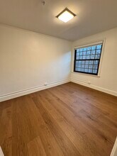 1172 Massachusetts Ave, Unit 214 in Cambridge, MA - Foto de edificio - Building Photo