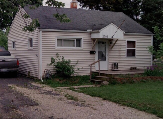 2706 Osceola Ave in Columbus, OH - Foto de edificio - Building Photo