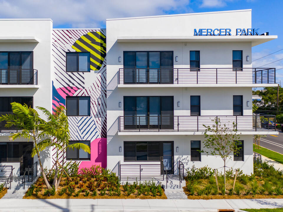 Mercer Park in West Palm Beach, FL - Building Photo