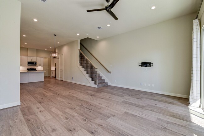 property at 1614 Northwood St