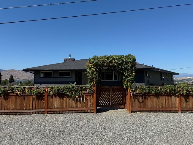 property at 2540 N Astor Ave
