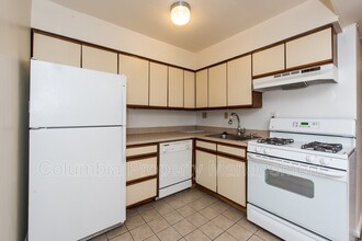 1633 D St SE in Washington, DC - Building Photo - Building Photo