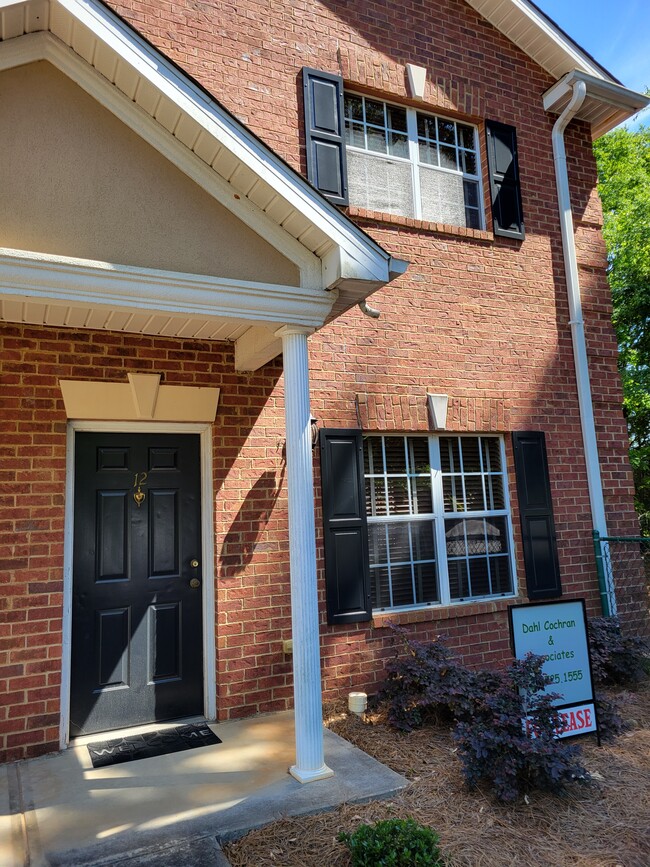 205 Woodstone Dr, Unit 12 in Athens, GA - Building Photo - Building Photo