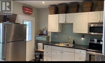 128 Carlaw Ave in Toronto, ON - Building Photo - Building Photo