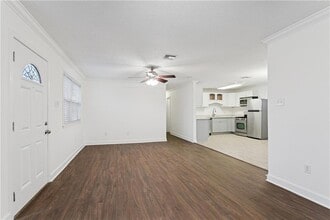 3577 W Louisiana State Dr in Kenner, LA - Foto de edificio - Building Photo