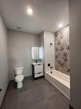 133 Mallory Ave, Unit 506 in Jersey City, NJ - Building Photo - Building Photo