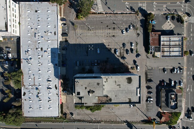 Apartments in Emeryville, CA - Building Photo - Building Photo