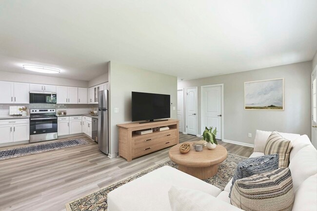 Northway Eleven, An Eagle Rock Community in Ballston Lake, NY - Building Photo - Interior Photo