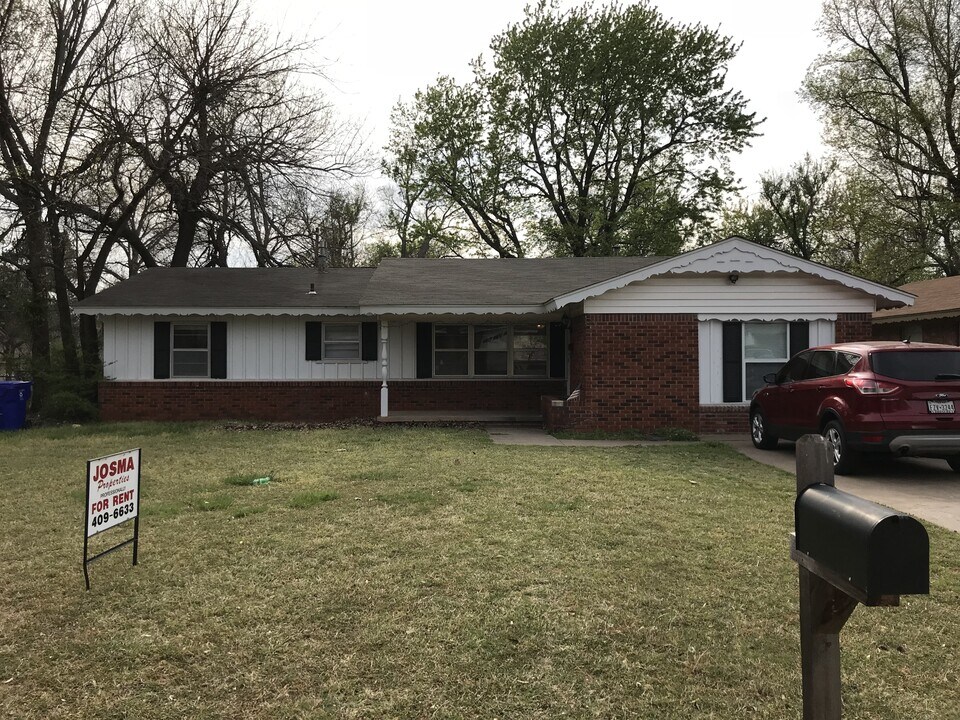 1608 Normandie Dr in Norman, OK - Building Photo