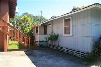 69 Lakeview Cir in Wahiawa, HI - Building Photo - Building Photo