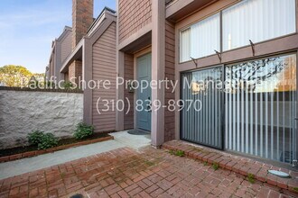 4631 Alla Rd in Marina Del Rey, CA - Building Photo - Building Photo