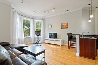 3734 N Clifton Ave in Chicago, IL - Building Photo - Building Photo