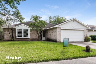 7431 Navidad Rd in Houston, TX - Building Photo - Building Photo