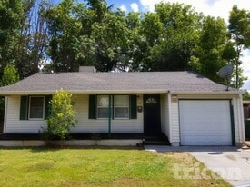 920 Kimball Ave in Yuba City, CA - Building Photo