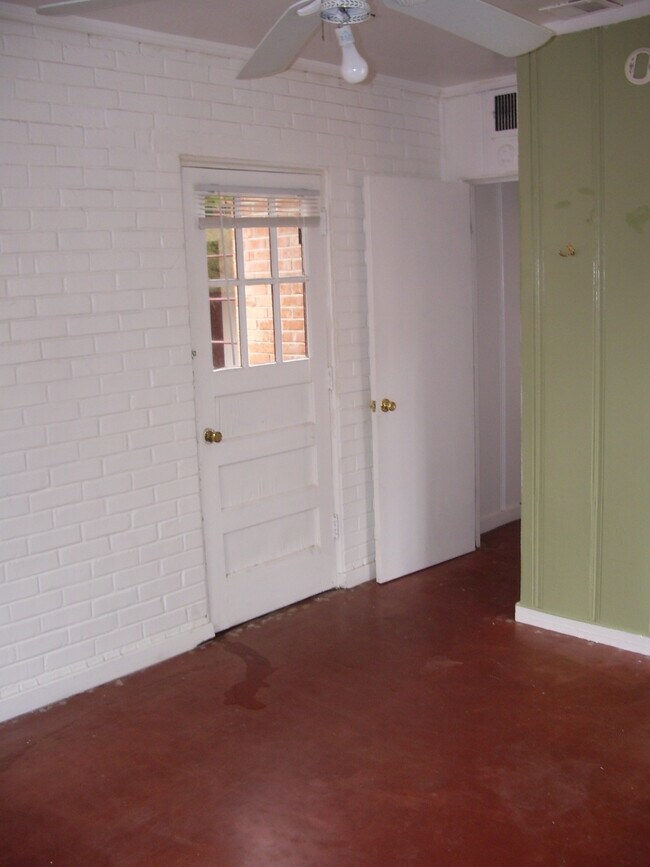 property at 1337 E 9th St