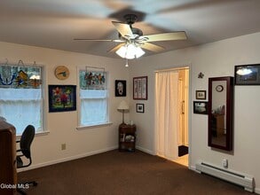 18 Conver Dr in Saratoga Springs, NY - Building Photo - Building Photo