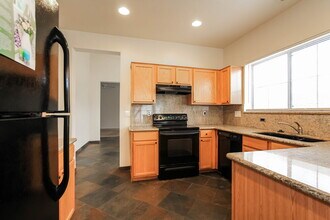40251 N Patriot Way in Anthem, AZ - Building Photo - Building Photo