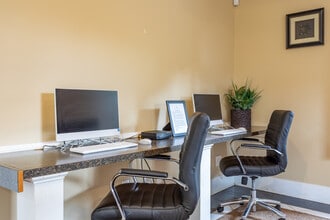 Summer Green Apartments in Greenville, NC - Foto de edificio - Interior Photo