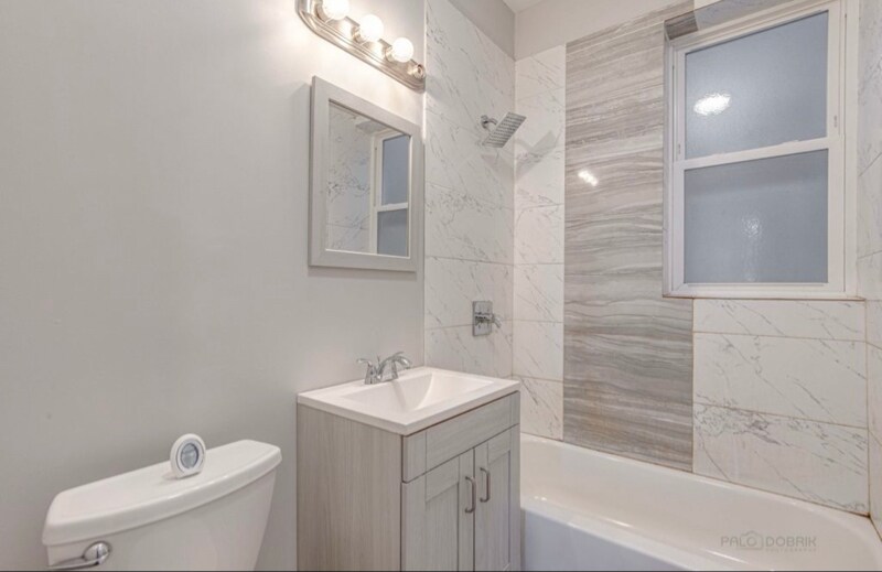 4951 W West End Ave in Chicago, IL - Building Photo