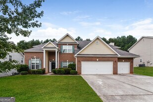 6717 Delaware Bend in Fairburn, GA - Building Photo