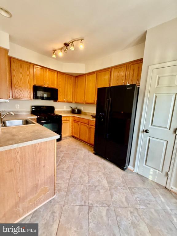 3362 Nadia Loop in Woodbridge, VA - Foto de edificio - Building Photo