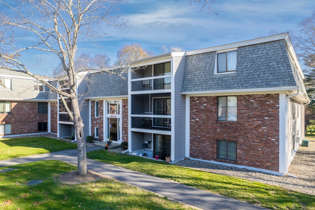 Fox Run in South Easton, MA - Foto de edificio