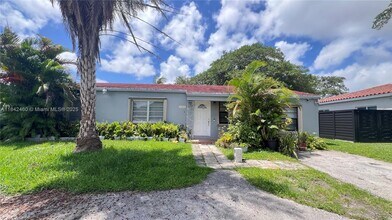 7380 SW 36th St in Miami, FL - Building Photo - Building Photo