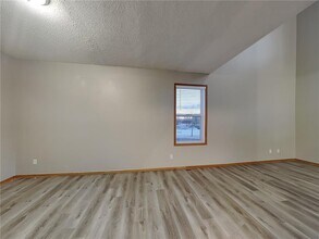 9049 Garland Ln N in Maple Grove, MN - Building Photo - Building Photo