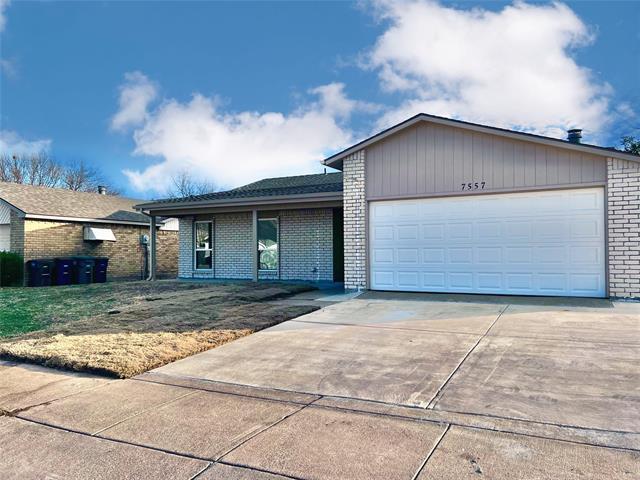 7557 Big Leaf Ln in Fort Worth, TX - Building Photo