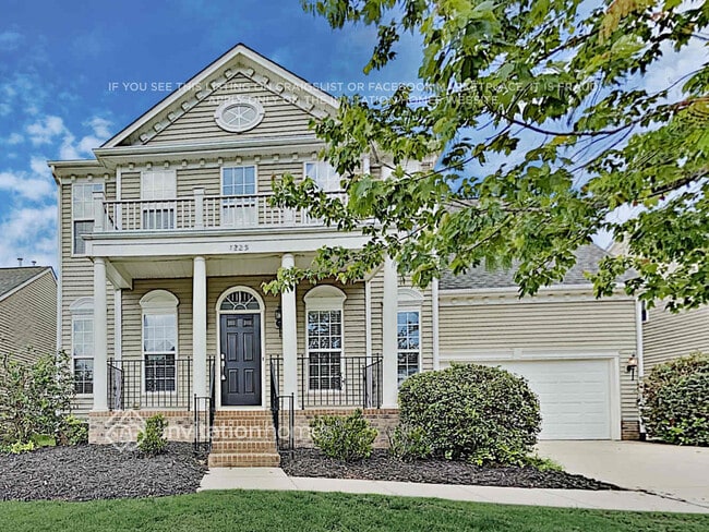 1225 Periwinkle Dr