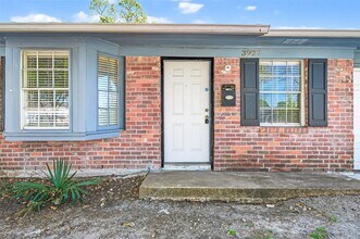 3927 Prudence Dr in Houston, TX - Building Photo - Building Photo