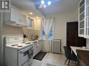 335 Palmerston Blvd in Toronto, ON - Building Photo - Building Photo