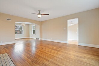 523 E Geer St in Durham, NC - Building Photo - Building Photo