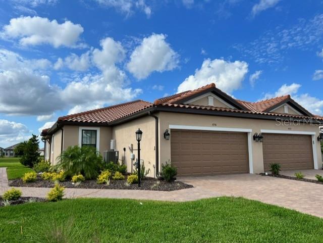 4746 Tortona Ct in Bradenton, FL - Building Photo - Building Photo