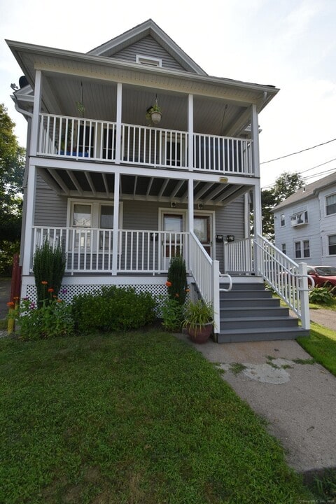 21 Condon Rd in Bristol, CT - Building Photo
