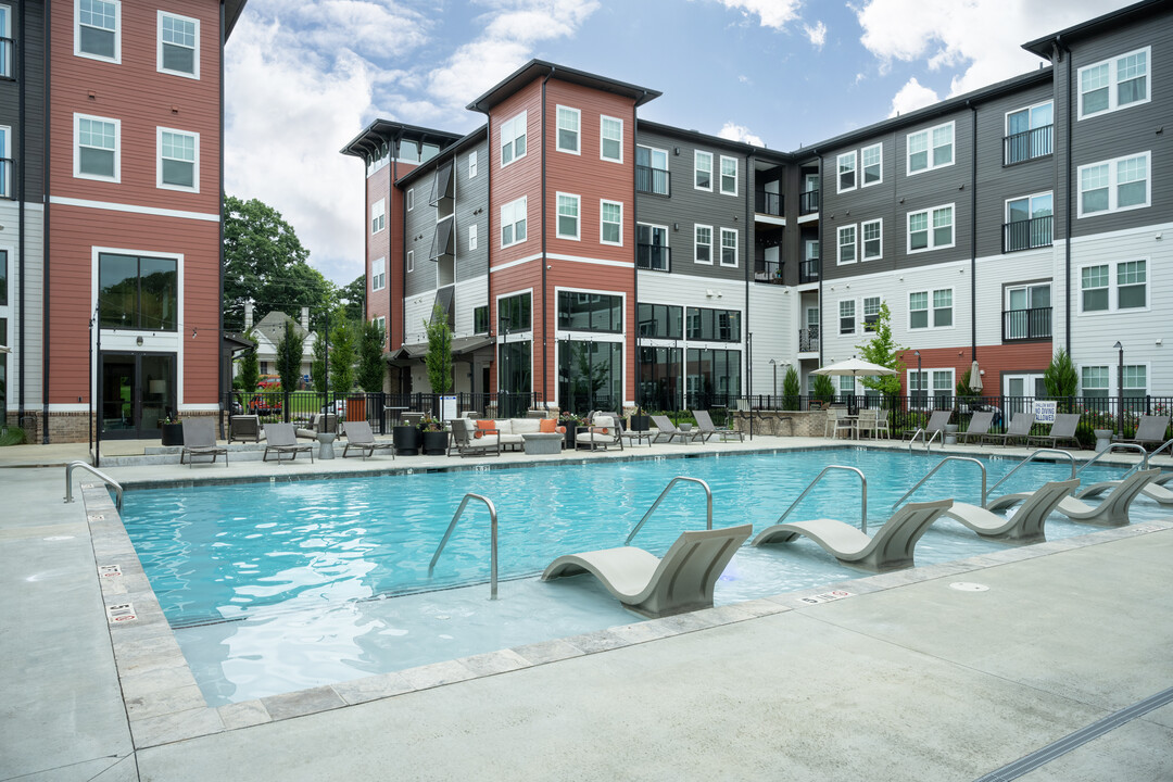 The Lively Victor Park in Greer, SC - Foto de edificio