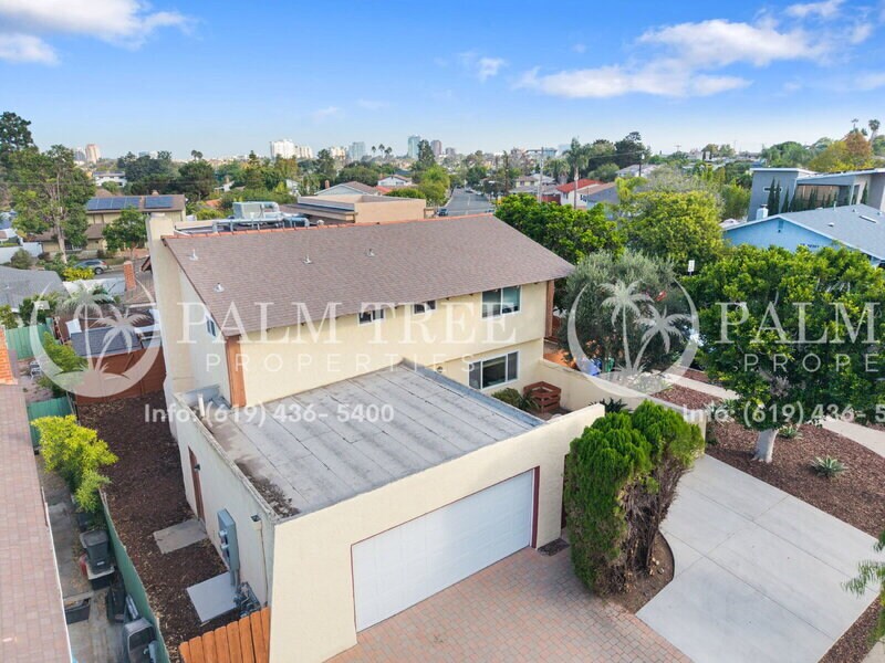3582 Governor Dr in San Diego, CA - Building Photo