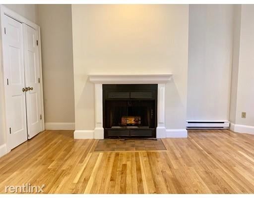 76 E Brookline St-Unit -# 2 in Boston, MA - Building Photo