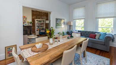 1052 St Gregory St, Unit Unit 1 in Cincinnati, OH - Building Photo - Building Photo