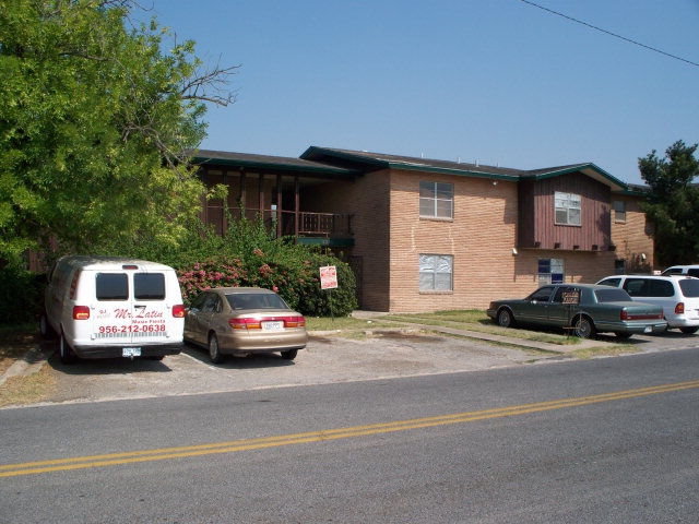 La Fontina Apartments in McAllen, TX - Building Photo