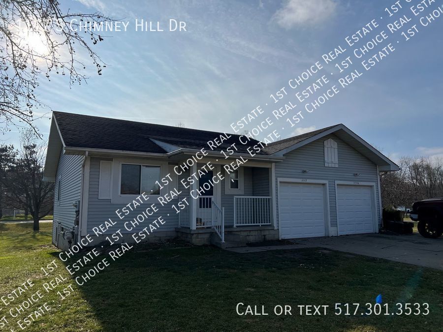 1117 S Chimney Hill Dr in DeWitt, MI - Building Photo