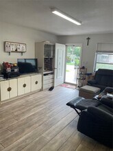 4401 NW 43rd Ave in Tamarac, FL - Building Photo - Building Photo