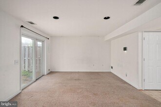 306 Batley Ct in Fredericksburg, VA - Building Photo - Building Photo