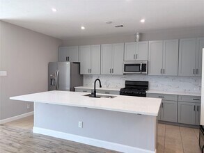 10910 Woodwind Shadows Dr in Cypress, TX - Building Photo - Building Photo