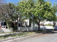 2005 Huntington St in Huntington Beach, CA - Foto de edificio - Building Photo