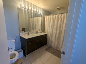 659 W Randolph St, Unit 711 in Chicago, IL - Building Photo - Building Photo