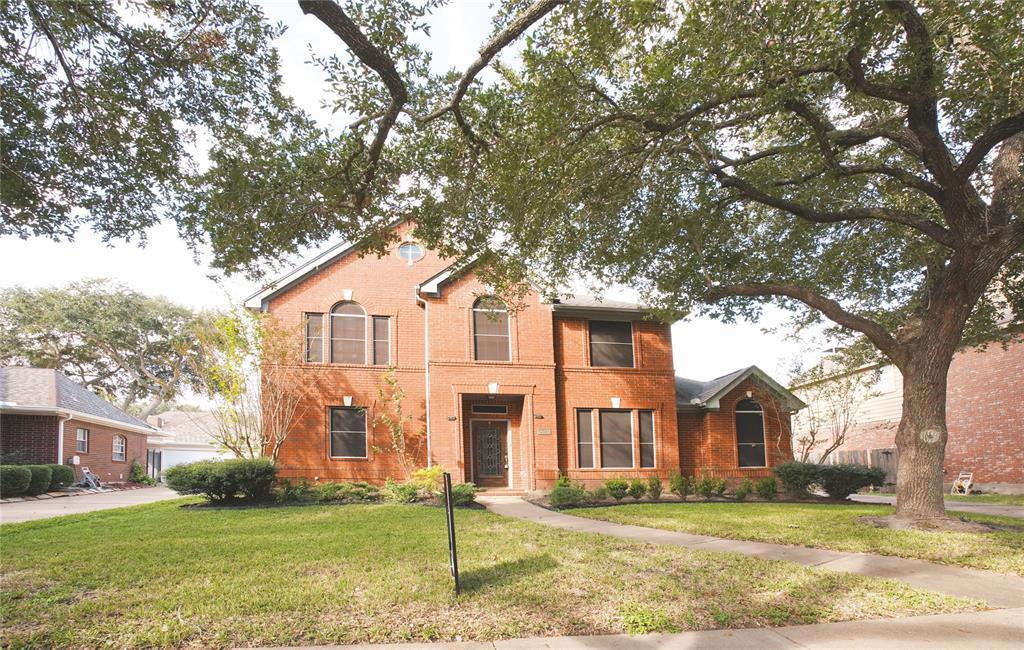 4926 Rebel Ridge Dr in Sugar Land, TX - Building Photo